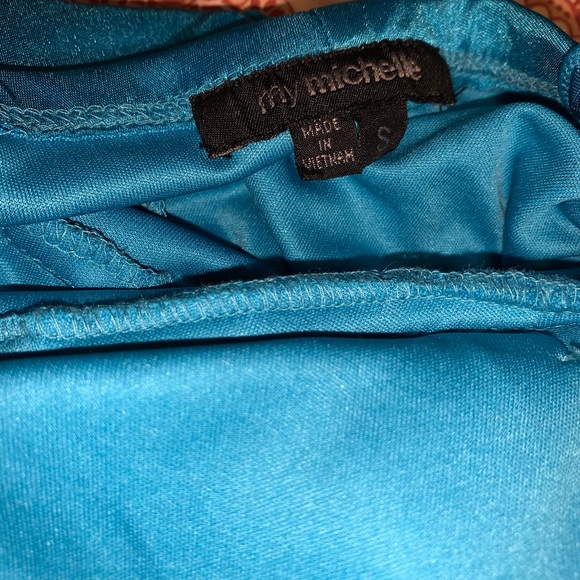 Dress - Picture 3 of 6